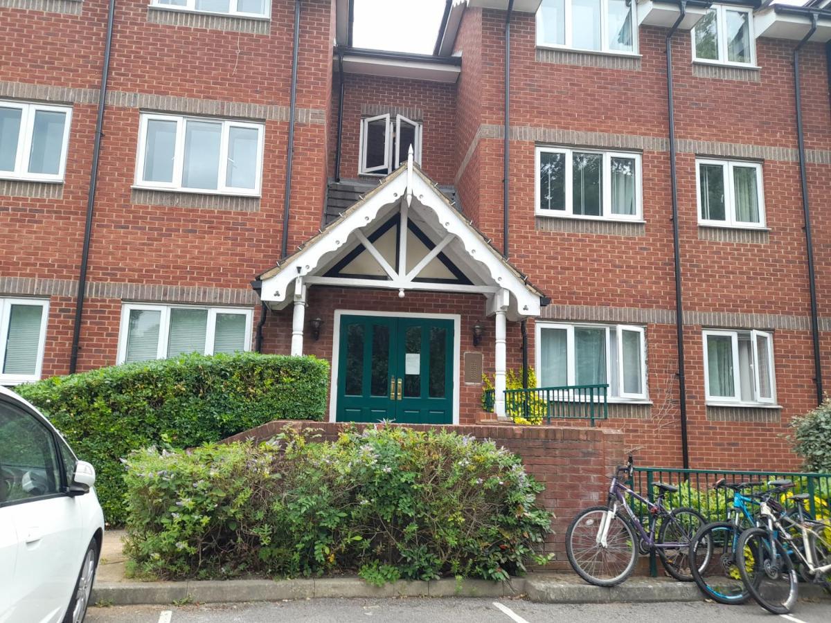 Gracenote Properties Hemel Hempstead - Serviced Apartment With Free Parking المظهر الخارجي الصورة
